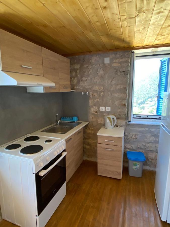 Soldatos Stone House Katokhorion  Exterior photo