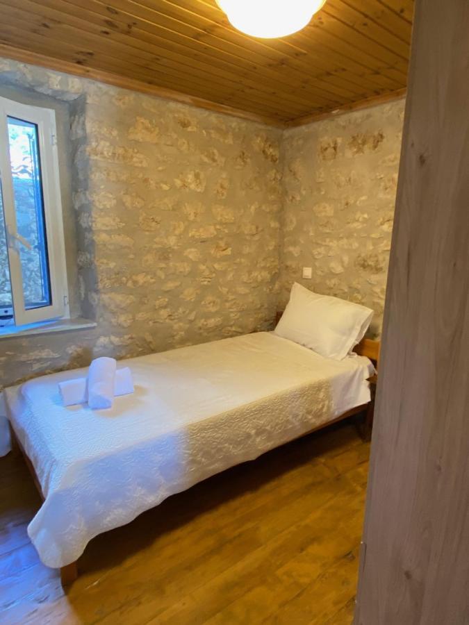 Soldatos Stone House Katokhorion  Exterior photo